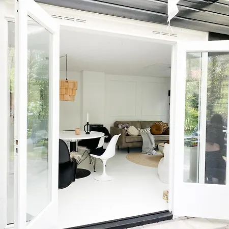 Dromen Op 1 - Stijlvol Boshuis Op De Veluwe Met Veranda En Grote Omheinde Tuin! * נונספייט